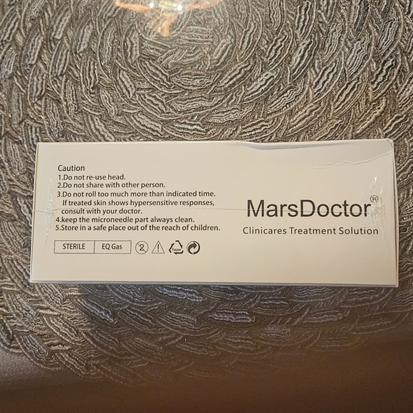 QTY 4 PROFESSIONAL TITANIUM MEDICAL GRADE 0.50 MM DERMA ROLLERS - Picture 3 of 4